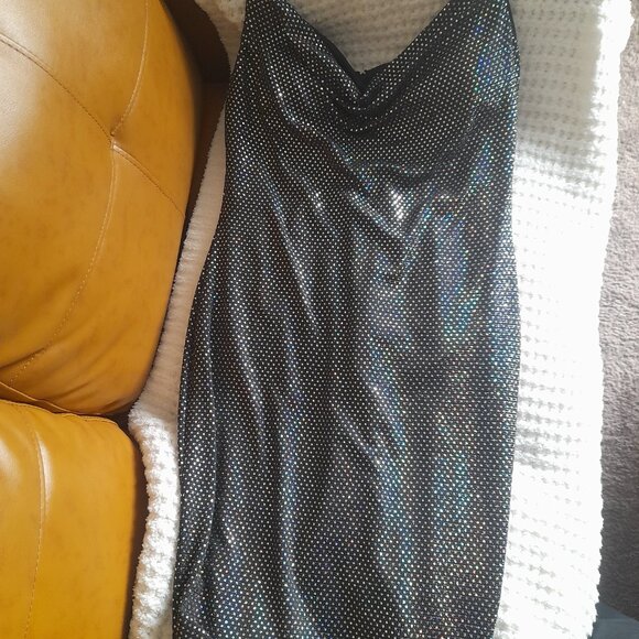 Mid-length Dress- Guess (size 14) - Picture 2 of 4